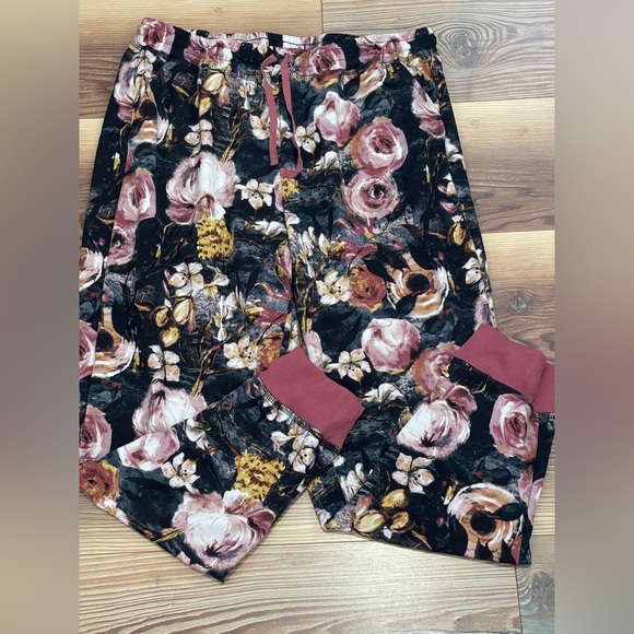 LuLaRoe XL Floral Print Joggers w Pockets and Stretch 782 - Picture 1 of 9